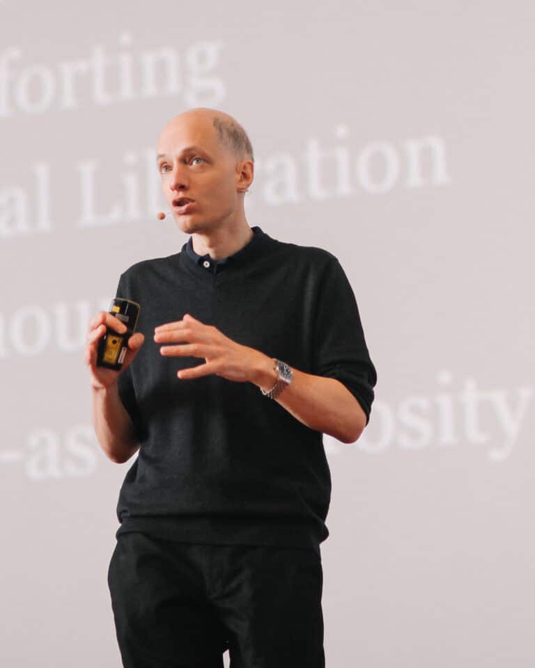 keynote speaker alain de botton