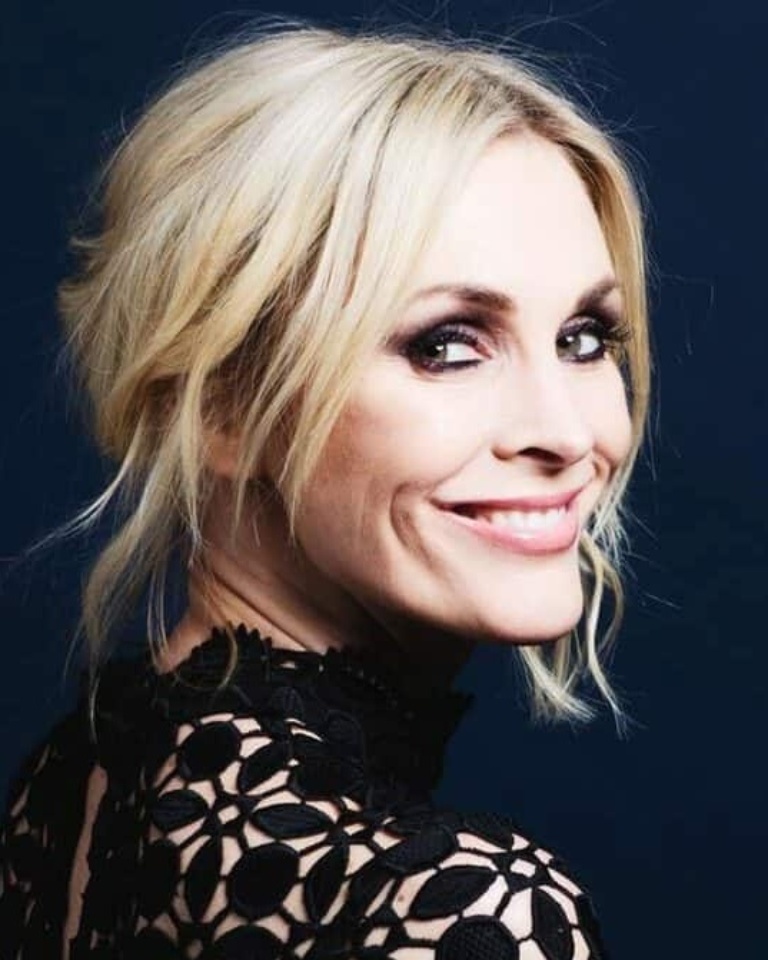 Jenni Falconer awards host