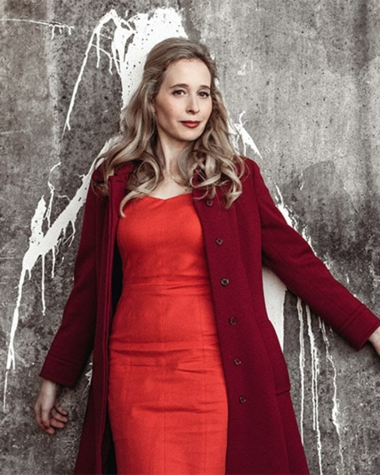 Dr Noreena Hertz keynote speaker on finance and business