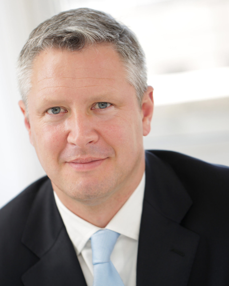 James Hardy keynote speaker on business and managing and adapting to change