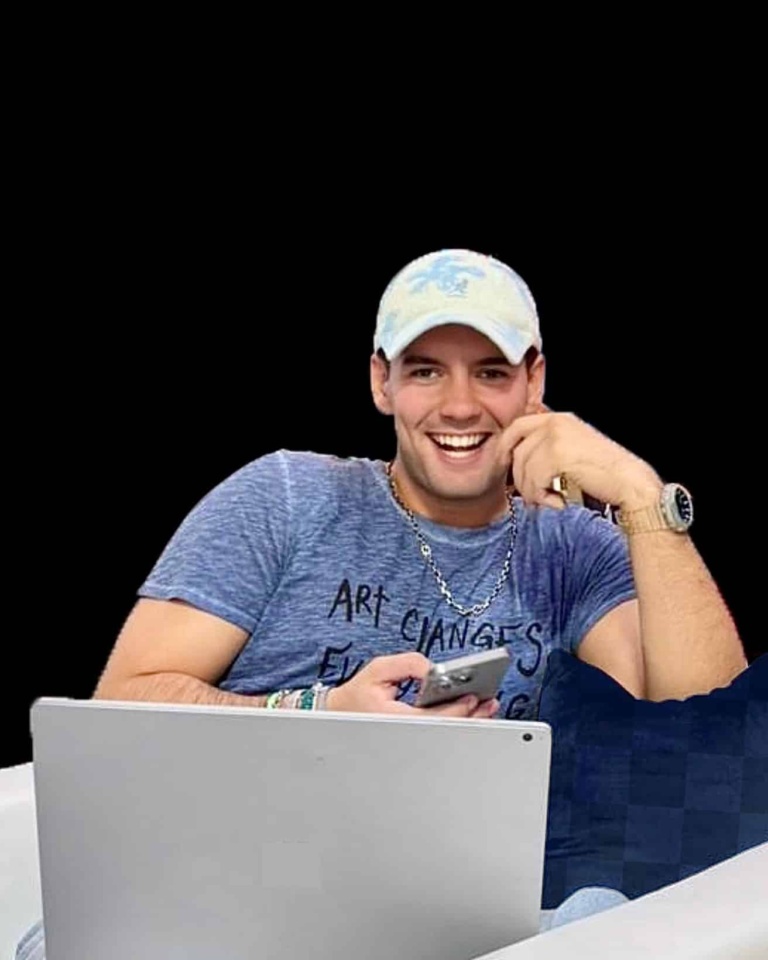 Jenk Oz keynote speaker on Gen Z