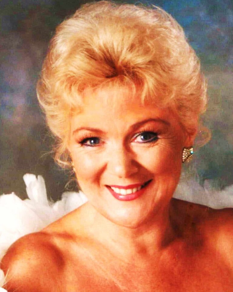 Linda Watts luncheon club speaker and singer