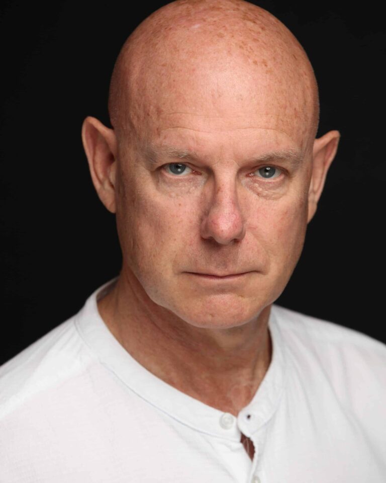 Alex Crow mind reader headshot