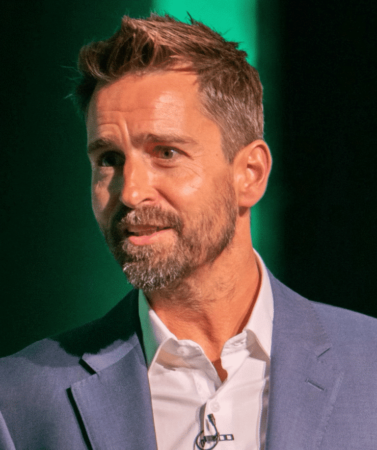 Stuart Baldwin headshot