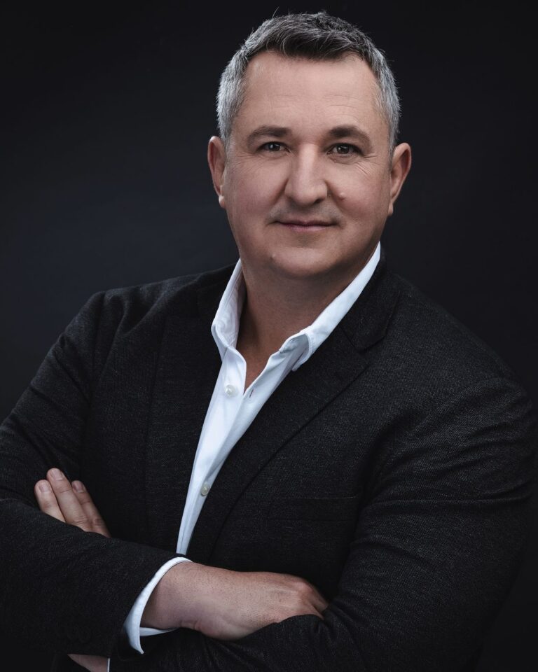 Brett StClair, AI Speaker looking at camera