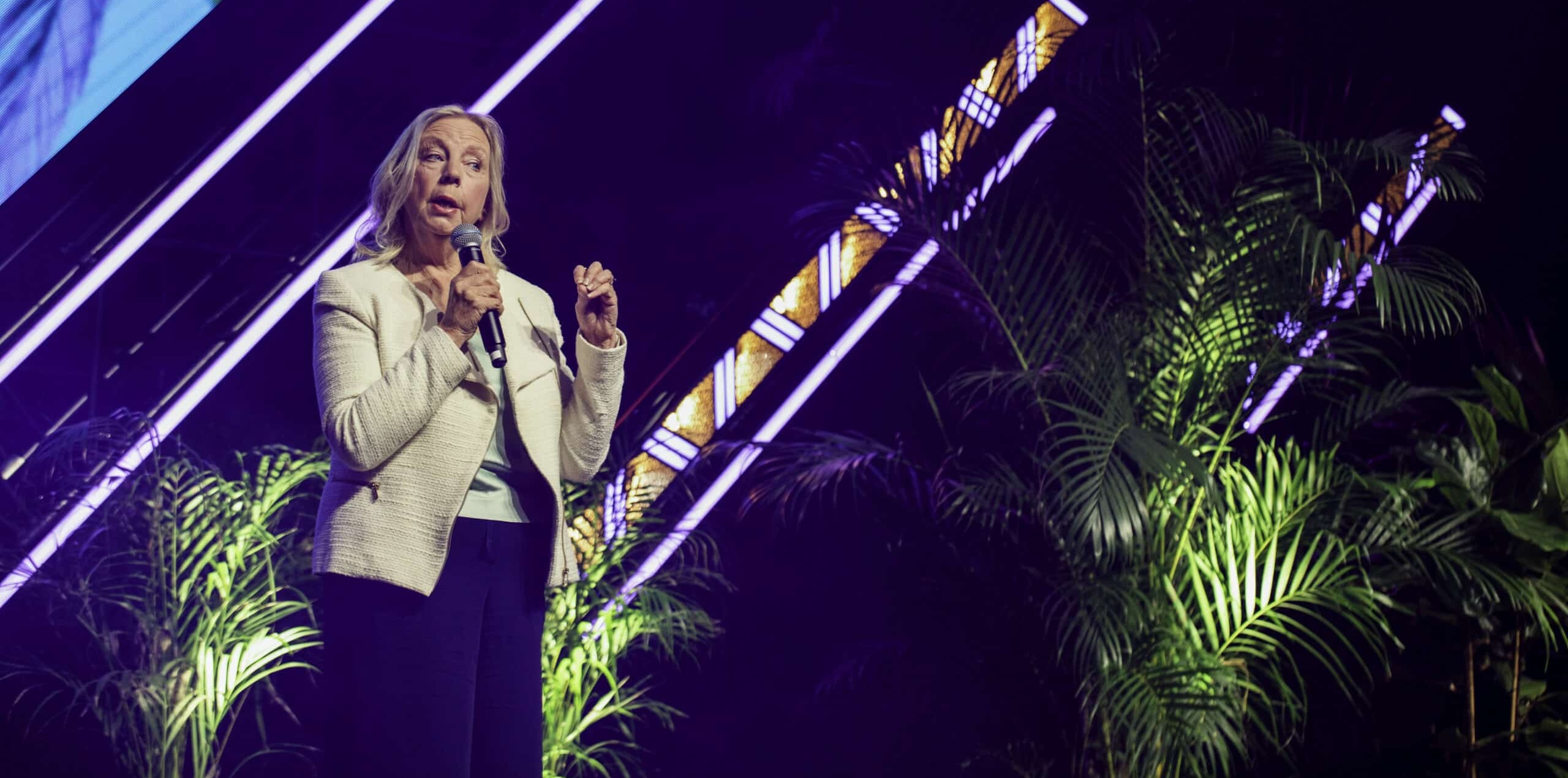 Deborah Meaden keynote motivational speaker