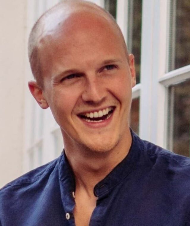 Sam Fane aka SeenThroughGlass car speaker