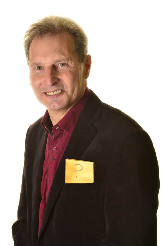 Billy Flywheel after dinner entertainment and magician