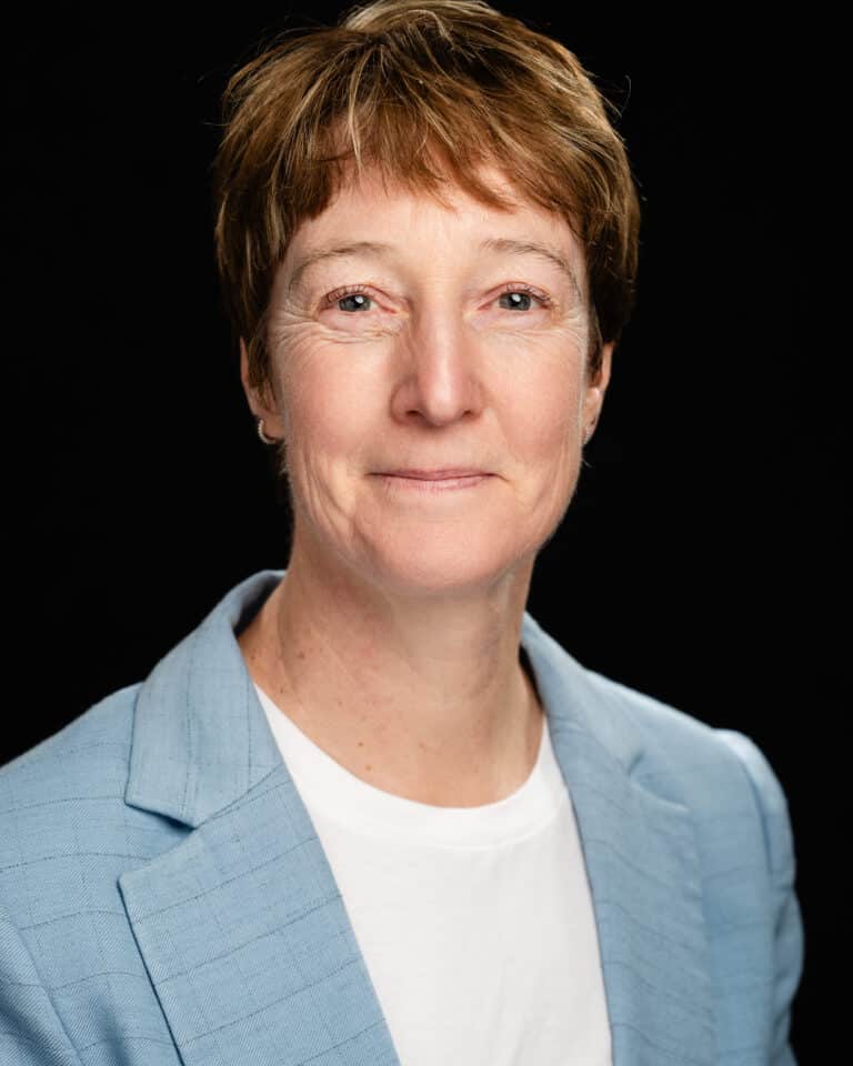 Nicky Perfect - keynote speaker and communication coach - The Speakers Agency