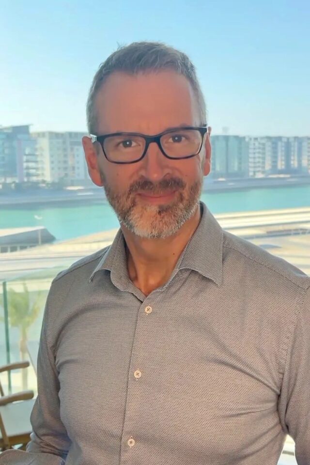 Darren Coxon AI in education keynote speaker