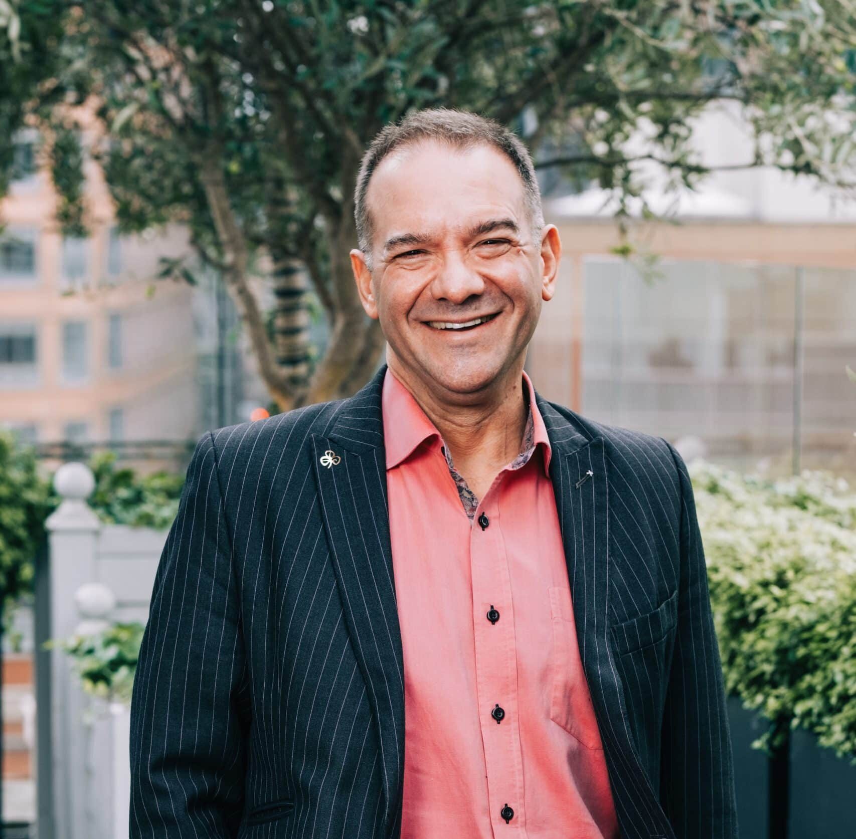 Andy Lopata keynote speaker on relationships