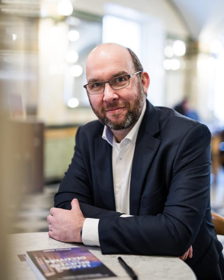 Stephen E Morris Leadership Keynote speaker