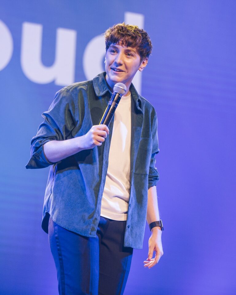 Sarah Keyworth comedian and host