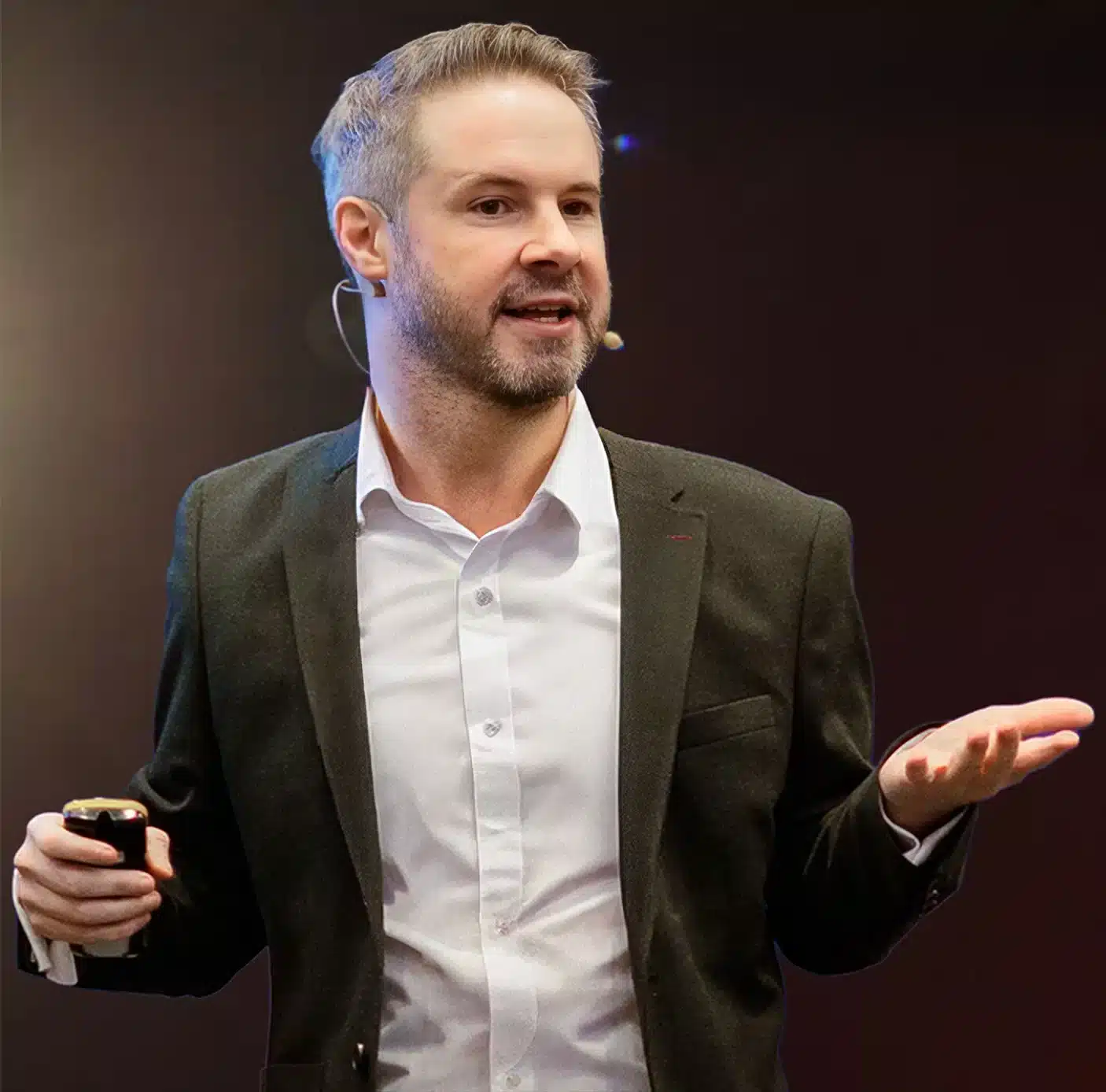 Book Glen Goodman | Cryptocurrency Specialist