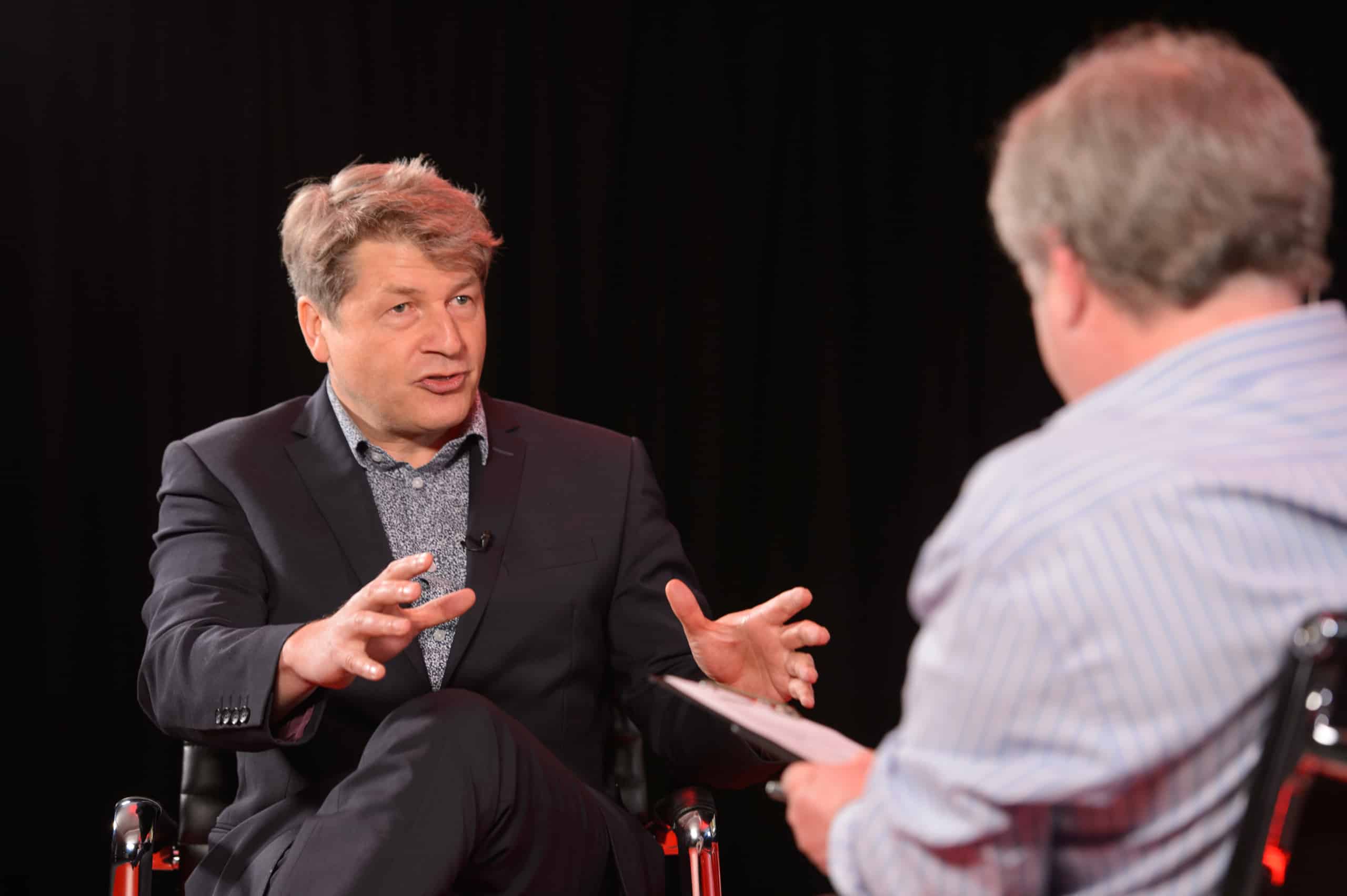 leo Johnson finance and economics speaker